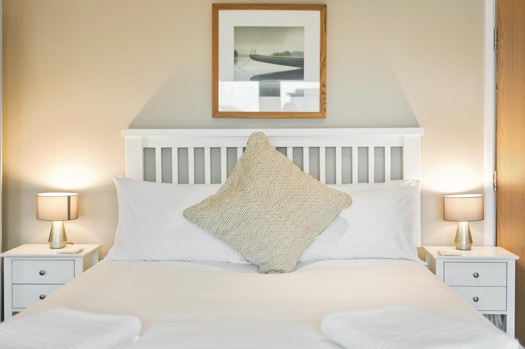 Ferienwohnung Westcliff Penthouse With Sea Views And Balcony Bournemouth Exterior foto