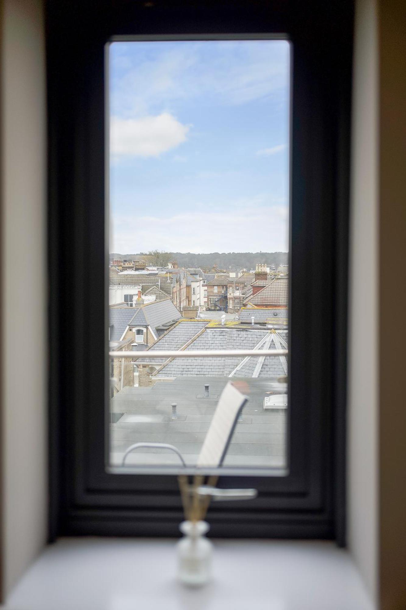 Ferienwohnung Westcliff Penthouse With Sea Views And Balcony Bournemouth Exterior foto